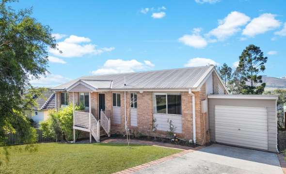 25 Hospital Road, DUNGOG, NSW 2420 AUS