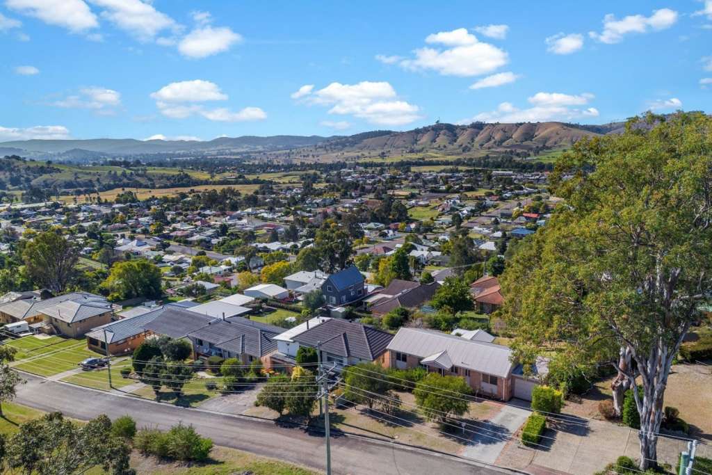 25 Hospital Road, DUNGOG, NSW 2420 AUS