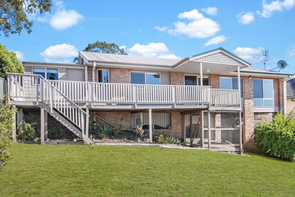 25 Hospital Road, DUNGOG, NSW 2420 AUS