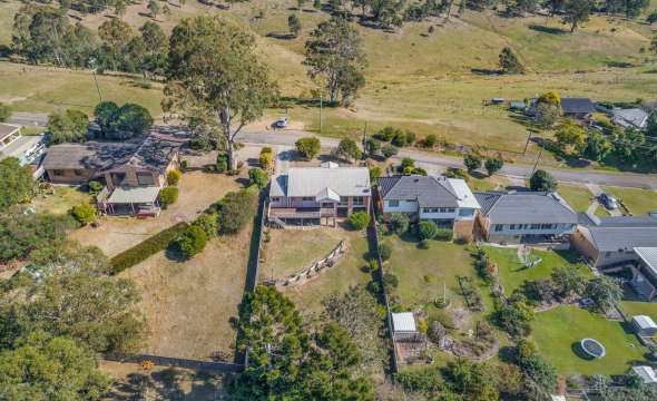 25 Hospital Road, DUNGOG, NSW 2420 AUS