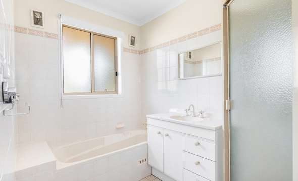 25 Hospital Road, DUNGOG, NSW 2420 AUS