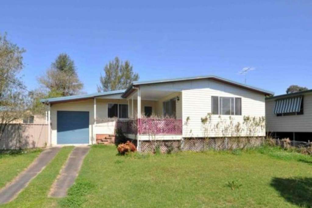 13 Macleay Street, GLOUCESTER, NSW 2422 AUS