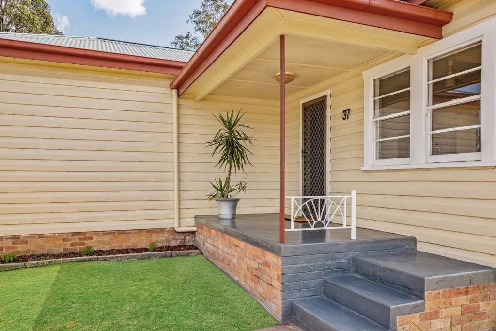 37 Bridge Street, GLOUCESTER, NSW 2422 AUS