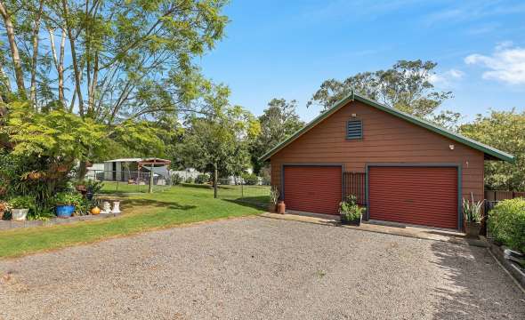 18-20 Jones Street, DUNGOG, NSW 2420 AUS
