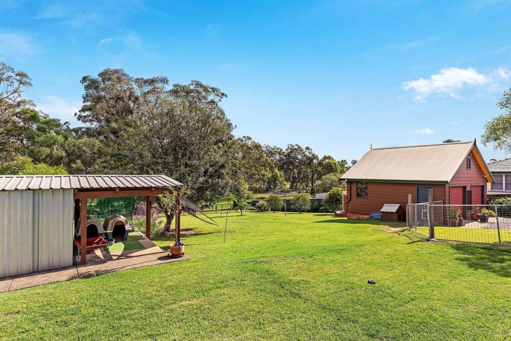 18-20 Jones Street, DUNGOG, NSW 2420 AUS
