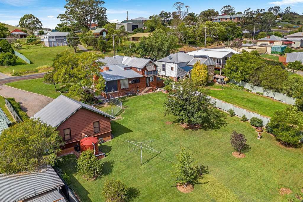 18-20 Jones Street, DUNGOG, NSW 2420 AUS