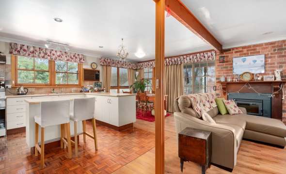 18-20 Jones Street, DUNGOG, NSW 2420 AUS