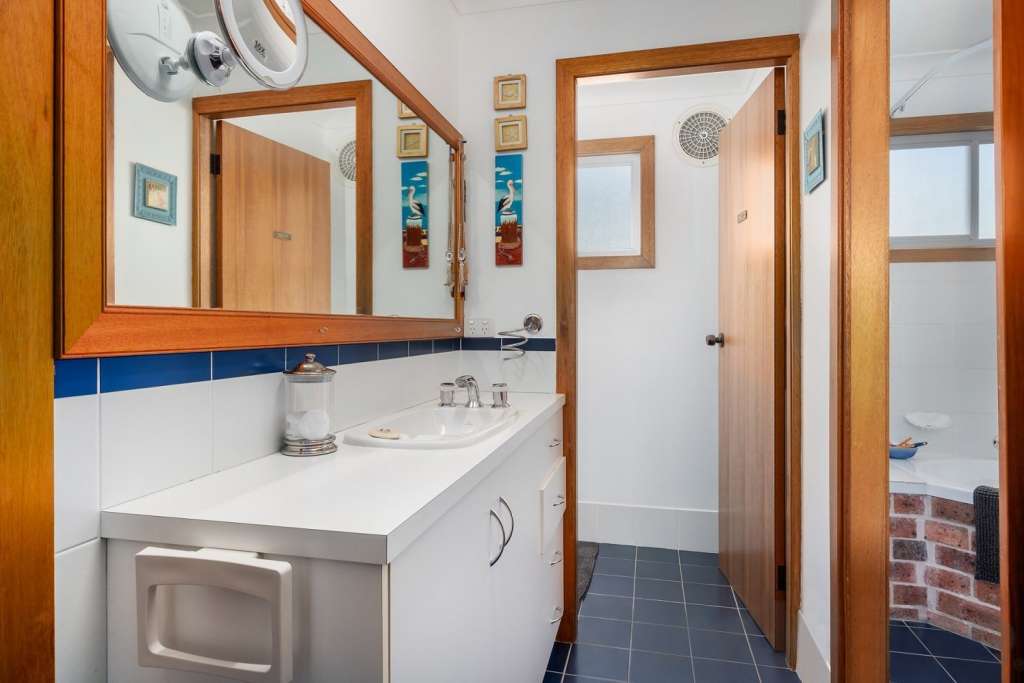 18-20 Jones Street, DUNGOG, NSW 2420 AUS