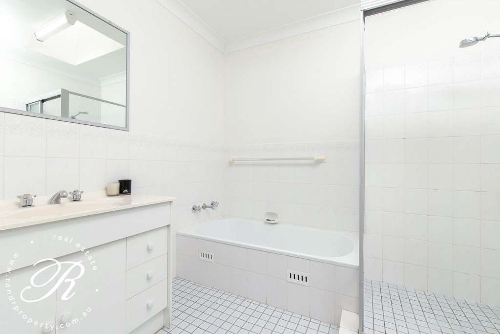 29 Parkway Drive, TUNCURRY, NSW 2428 AUS