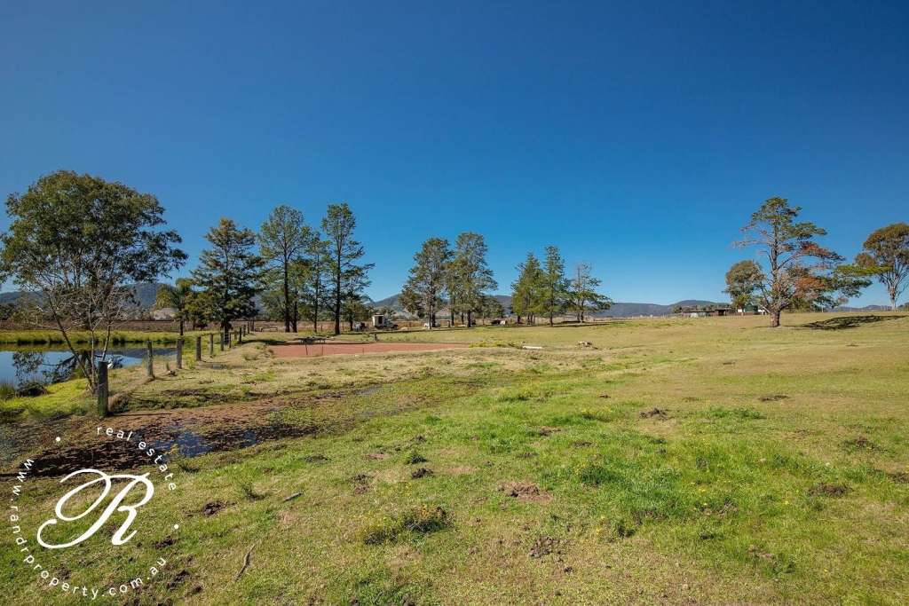 4452 The Bucketts Way, GLOUCESTER, NSW 2422 AUS