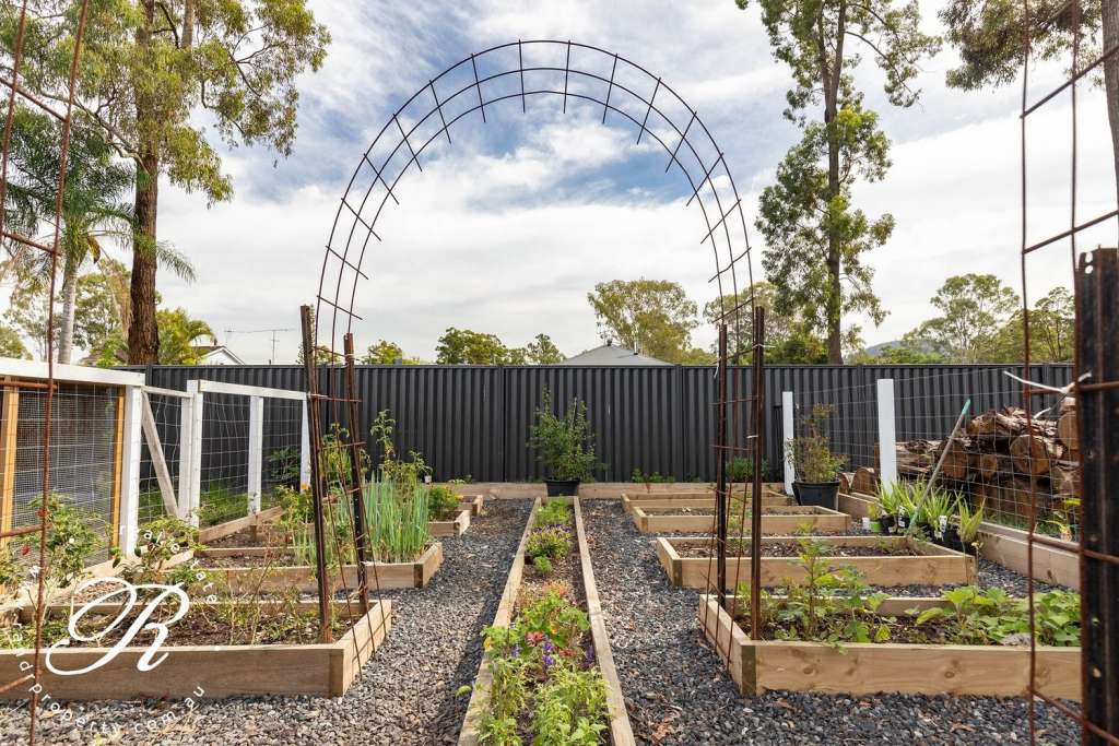 8A Cowper Street, NABIAC, NSW 2312 AUS