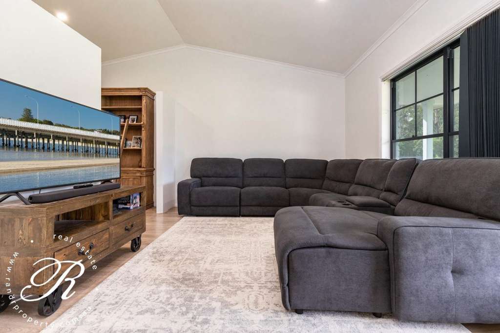 8A Cowper Street, NABIAC, NSW 2312 AUS