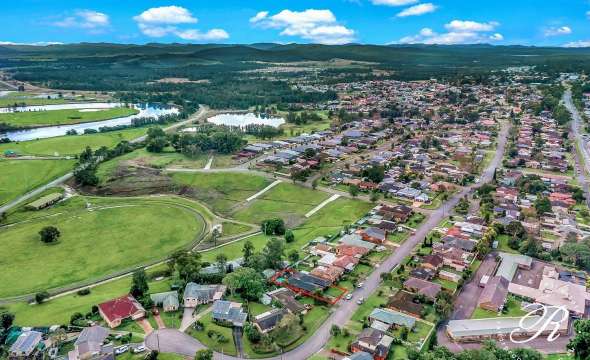 13 Alton Road, RAYMOND TERRACE, NSW 2324 AUS