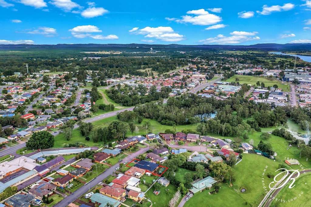 13 Alton Road, RAYMOND TERRACE, NSW 2324 AUS
