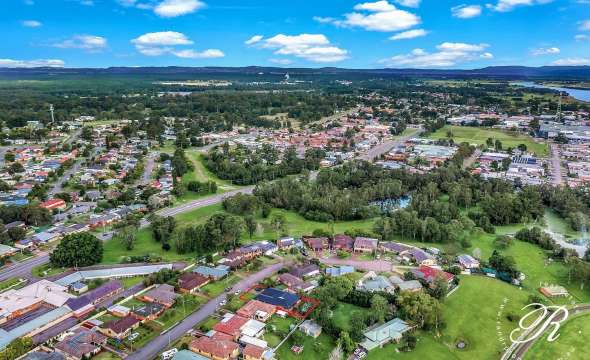 13 Alton Road, RAYMOND TERRACE, NSW 2324 AUS