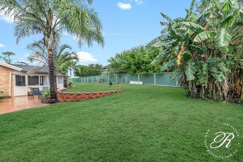 17 Melbee Circuit, DUNGOG, NSW 2420 AUS