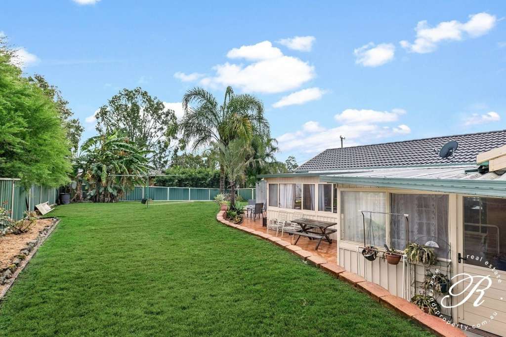 17 Melbee Circuit, DUNGOG, NSW 2420 AUS