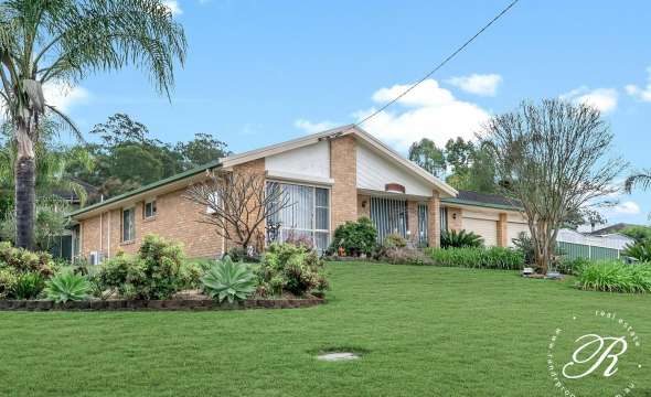 17 Melbee Circuit, DUNGOG, NSW 2420 AUS