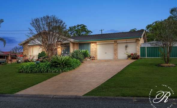 17 Melbee Circuit, DUNGOG, NSW 2420 AUS