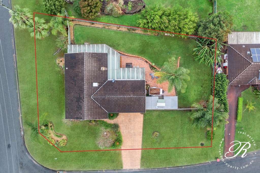 17 Melbee Circuit, DUNGOG, NSW 2420 AUS