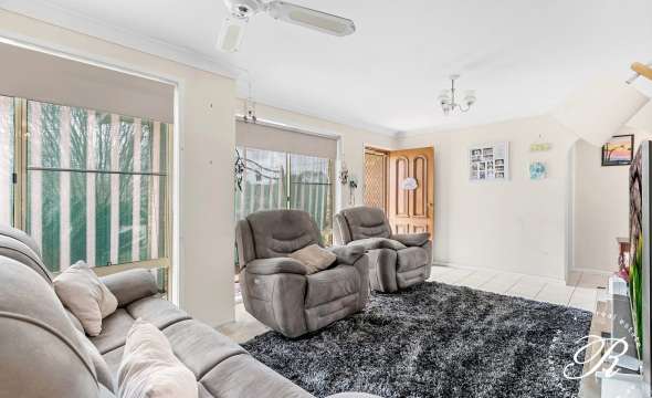 17 Melbee Circuit, DUNGOG, NSW 2420 AUS