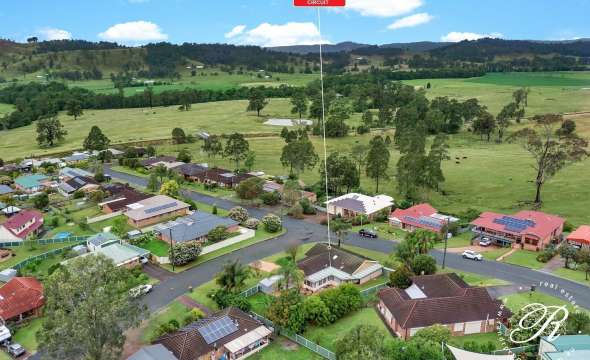 17 Melbee Circuit, DUNGOG, NSW 2420 AUS