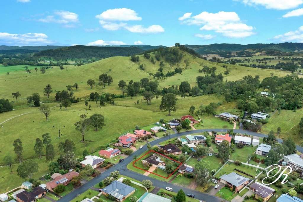 17 Melbee Circuit, DUNGOG, NSW 2420 AUS