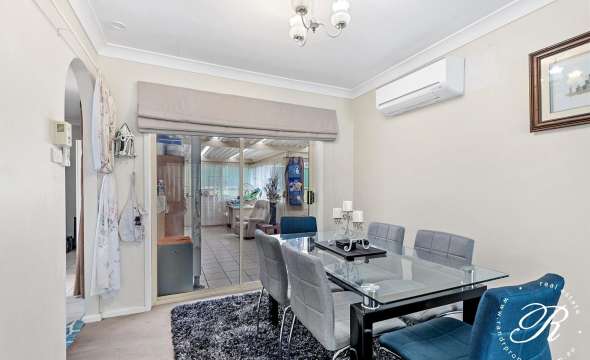 17 Melbee Circuit, DUNGOG, NSW 2420 AUS