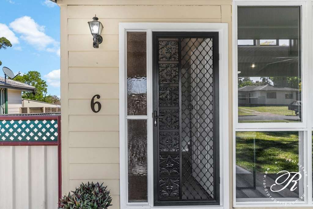 6 Blackbutt Crescent, MEDOWIE, NSW 2318 AUS