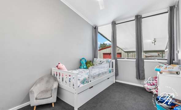 6 Blackbutt Crescent, MEDOWIE, NSW 2318 AUS