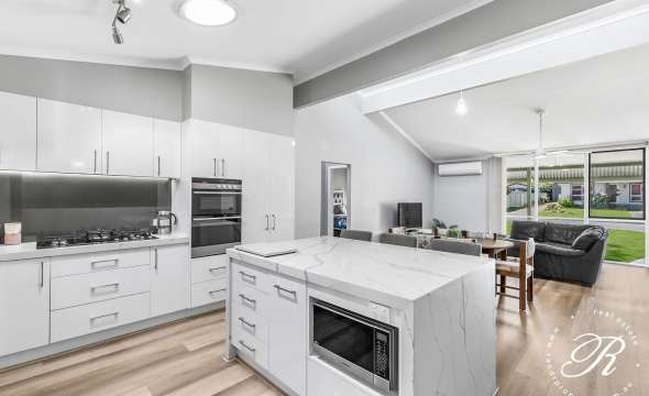 6 Blackbutt Crescent, MEDOWIE, NSW 2318 AUS