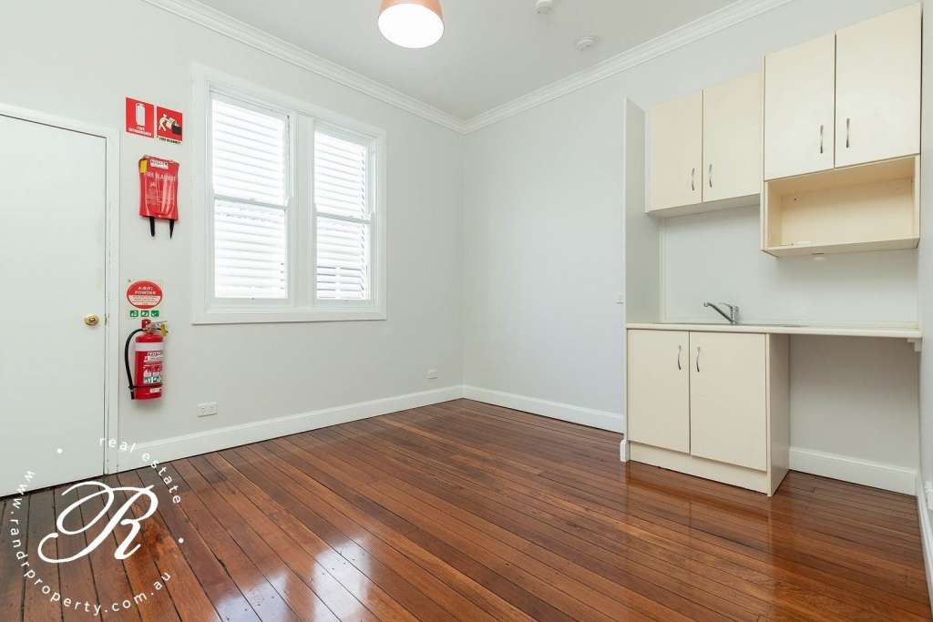 77 Cowper Street, Stroud, NSW 2425 AUS