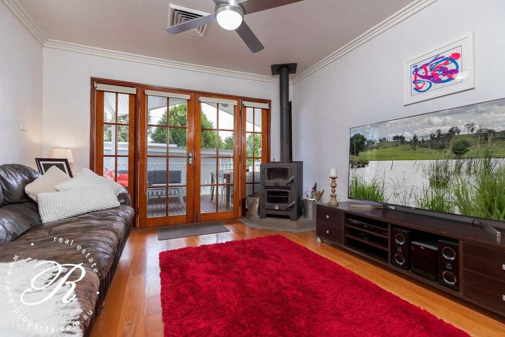 77 Cowper Street, Stroud, NSW 2425 AUS