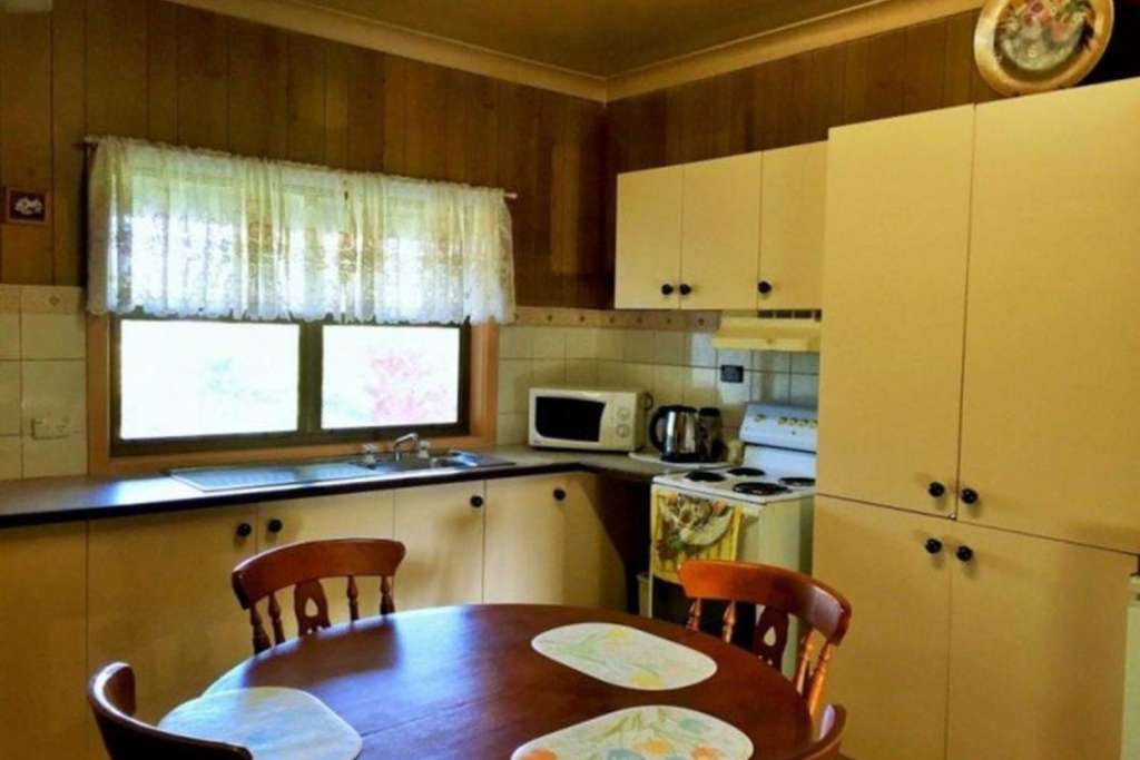 2286 The Bucketts Way, BOORAL, NSW 2425 AUS