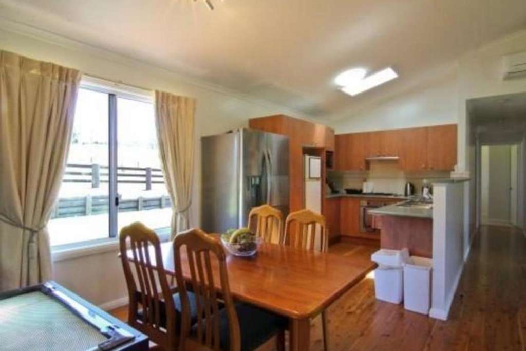 52 Memorial Avenue, STROUD, NSW 2425 AUS