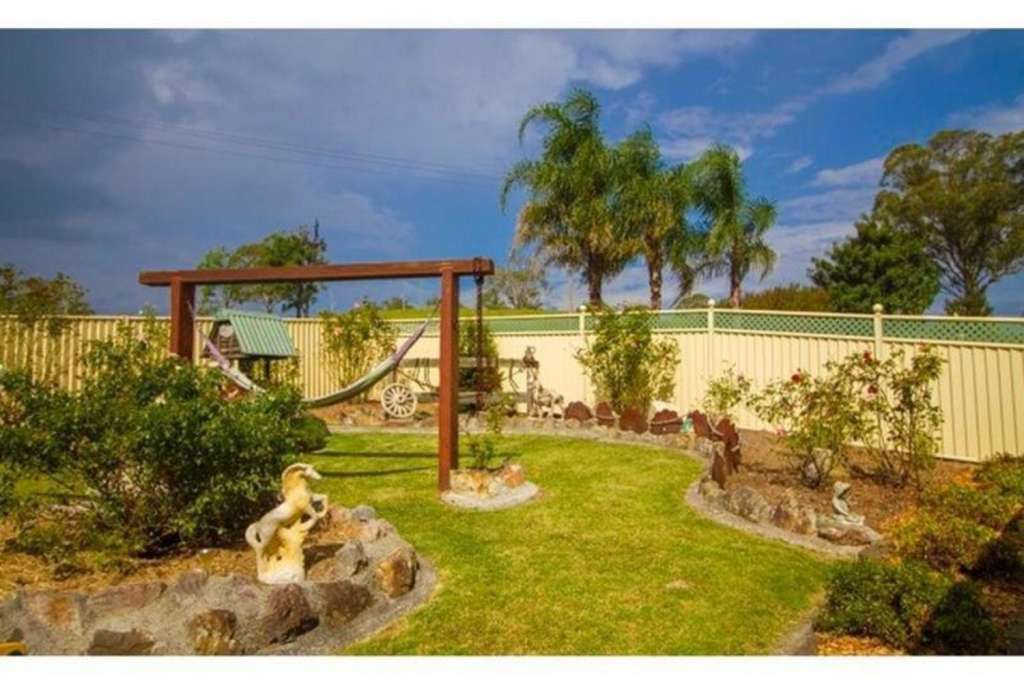 19 Nicholls Street, STROUD, NSW 2425 AUS