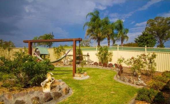 19 Nicholls Street, STROUD, NSW 2425 AUS