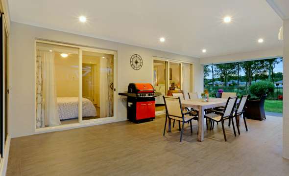 25 Augusta Place, MEDOWIE, NSW 2318 AUS