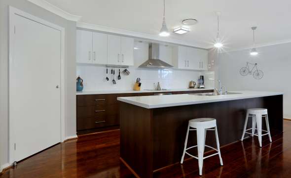 25 Augusta Place, MEDOWIE, NSW 2318 AUS