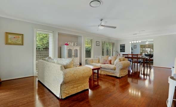 25 Augusta Place, MEDOWIE, NSW 2318 AUS