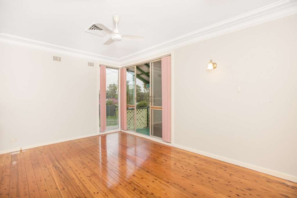 21 Gwen Parade, RAYMOND TERRACE, NSW 2324 AUS