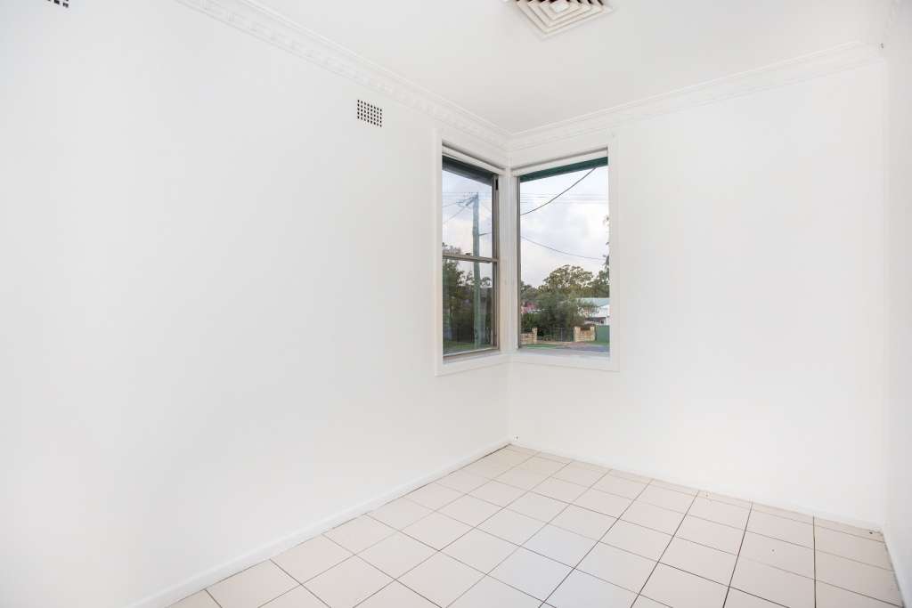 21 Gwen Parade, RAYMOND TERRACE, NSW 2324 AUS