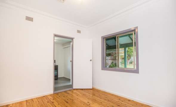 21 Gwen Parade, RAYMOND TERRACE, NSW 2324 AUS