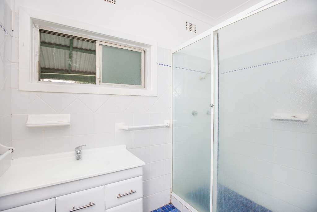 21 Gwen Parade, RAYMOND TERRACE, NSW 2324 AUS