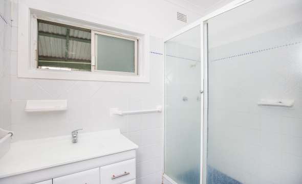 21 Gwen Parade, RAYMOND TERRACE, NSW 2324 AUS