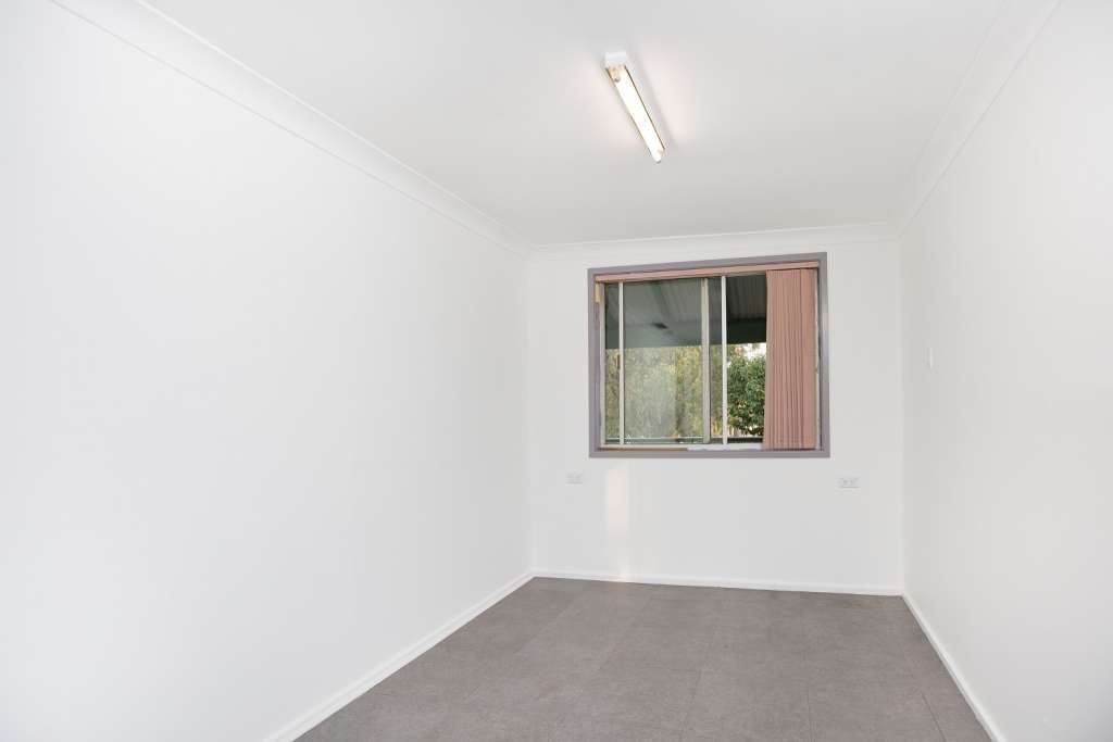 21 Gwen Parade, RAYMOND TERRACE, NSW 2324 AUS