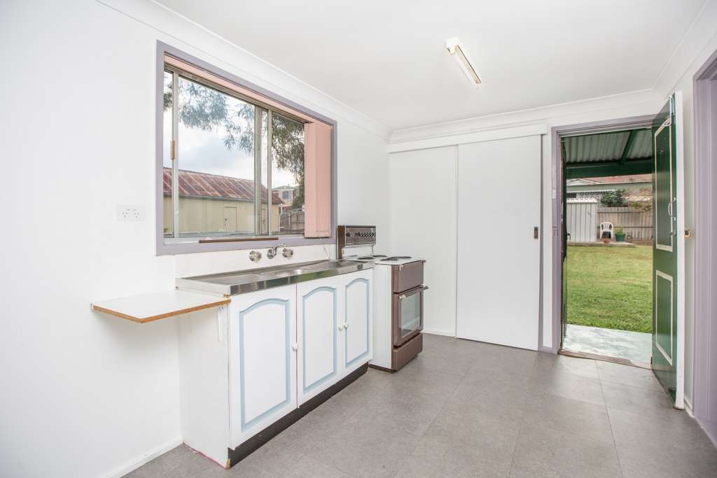 21 Gwen Parade, RAYMOND TERRACE, NSW 2324 AUS