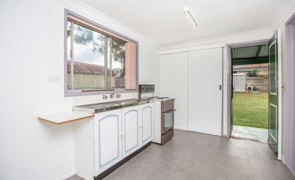 21 Gwen Parade, RAYMOND TERRACE, NSW 2324 AUS