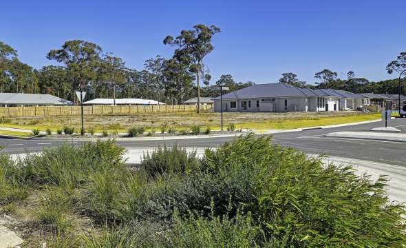 11 Bower Road, MEDOWIE, NSW 2318 AUS