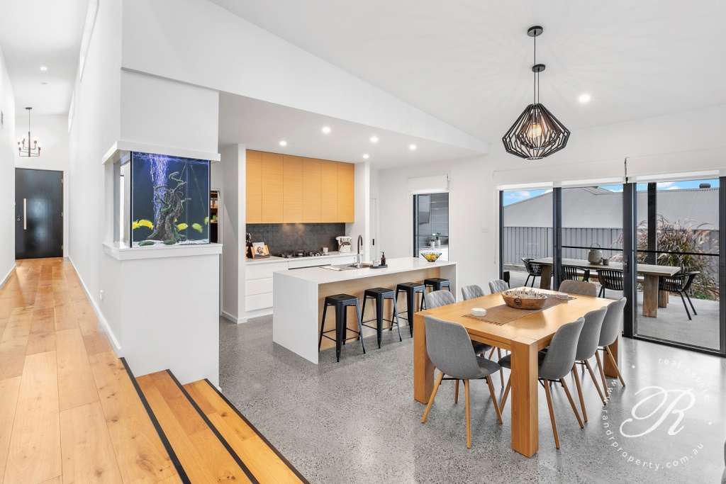 61 Federation Drive, Medowie, NSW 2318 AUS